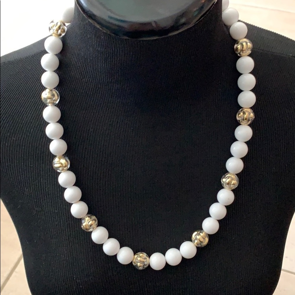 Vintage Trifari white lucite necklace